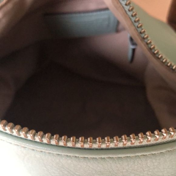 🎉 HOST PICK 🎉 💛 Coach Legacy Leather Courtney Hobo Purse - Picture 2 of 8